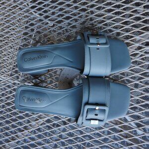 CALVIN KLEIN Women's Light Blue Faux Leather Block Heel Sandals Size 6